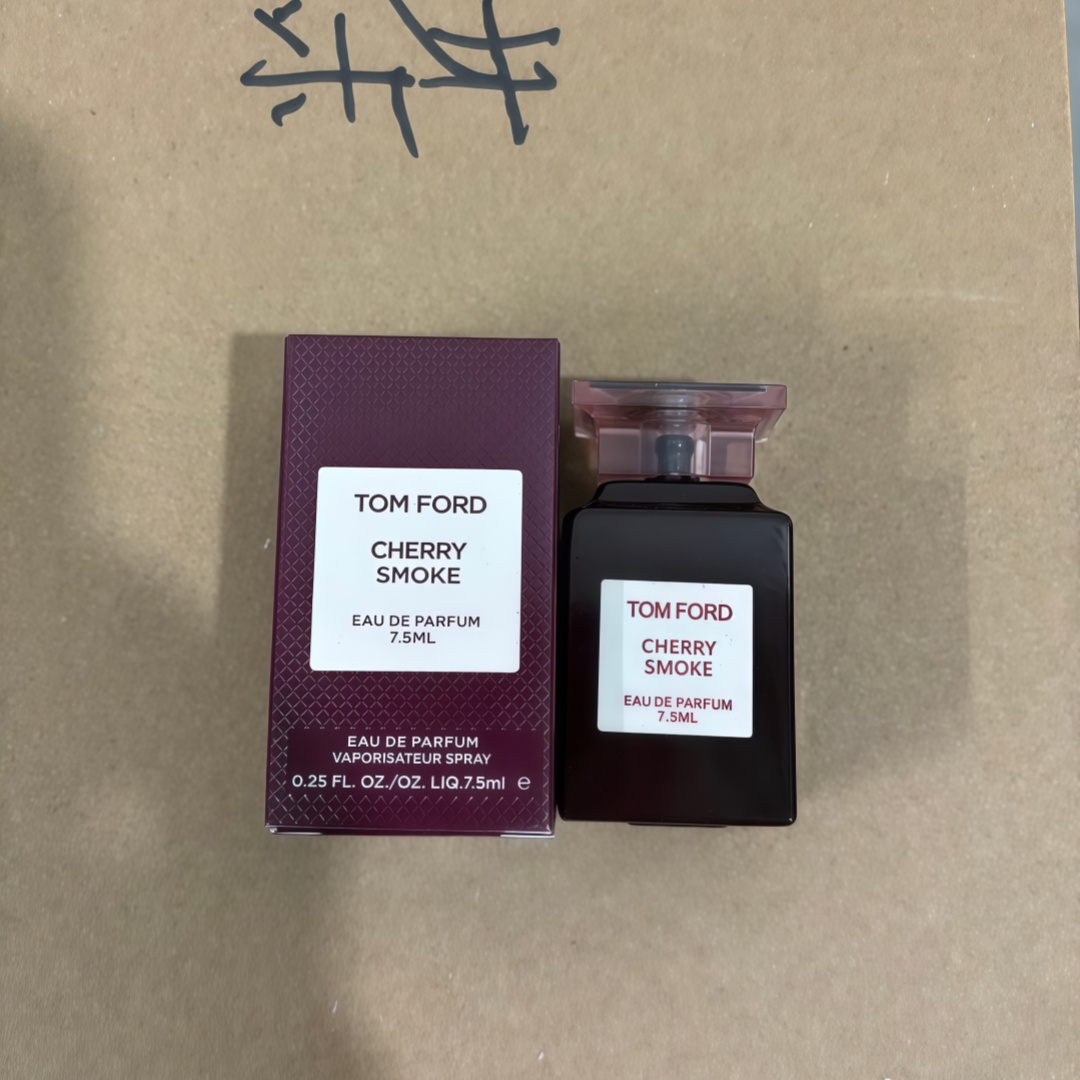 Tom Ford Cherry Smoke（7.5ml）