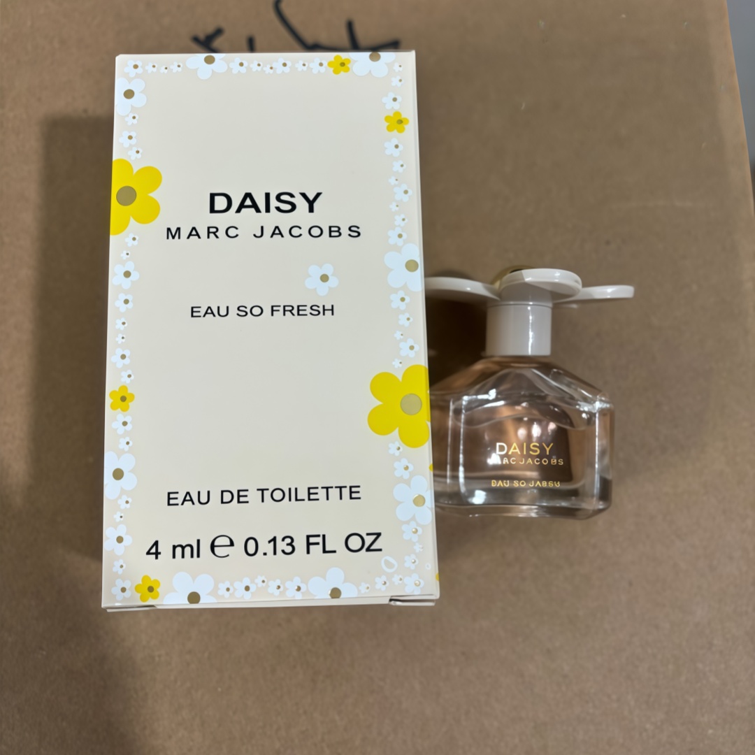 Marc Jacobs Daisy Eau So Fresh（4ml）