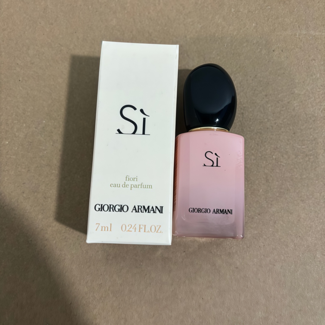 Giorgio Armani Si Fiori Eau de Parfum（7ml）