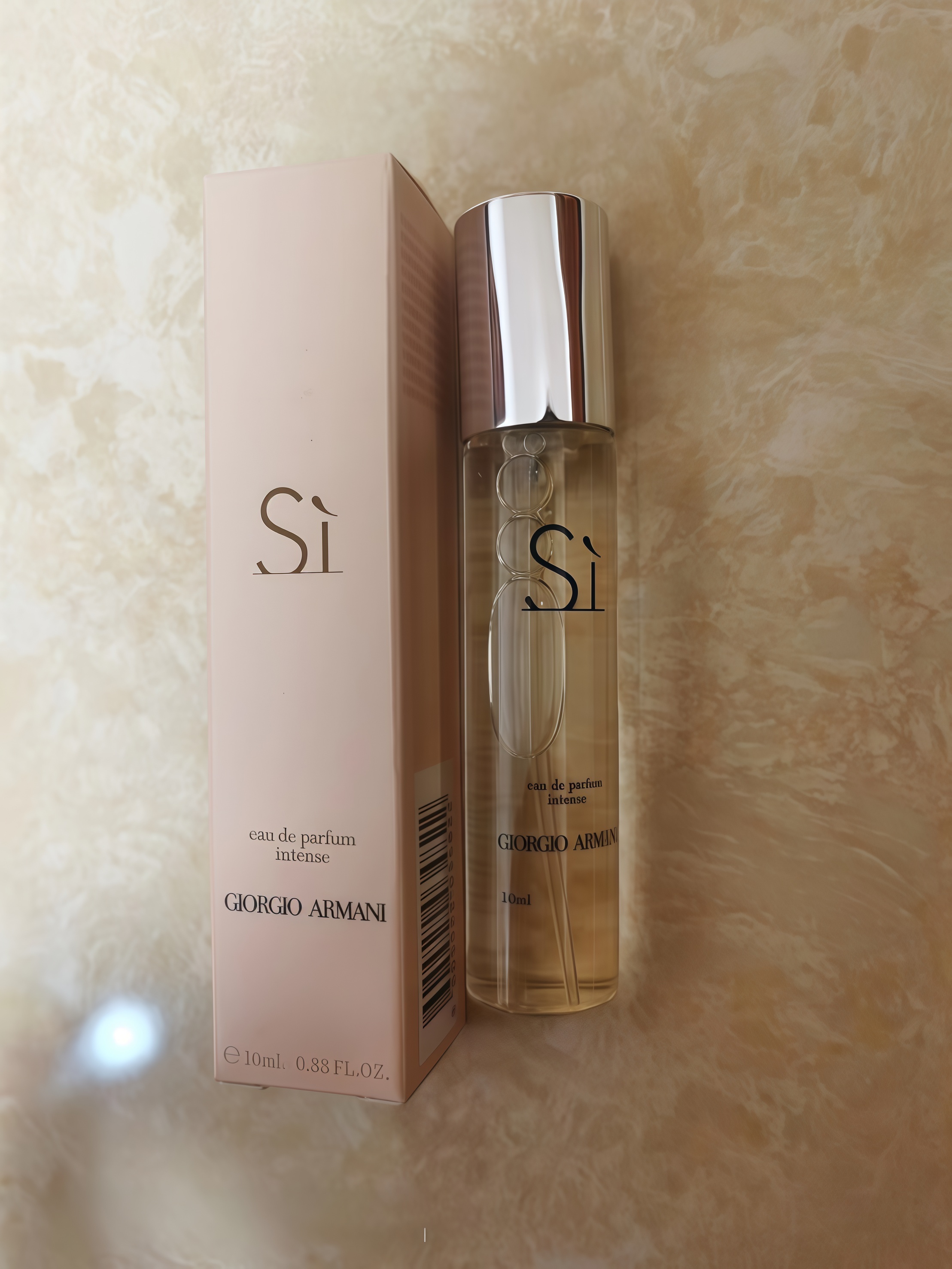 Giorgio Armani Si Intense（10ml）
