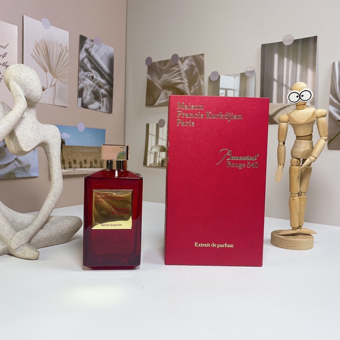 Maison Francis Kurkdjian Baccarat Rouge 540 Extrait de parfum 200ml