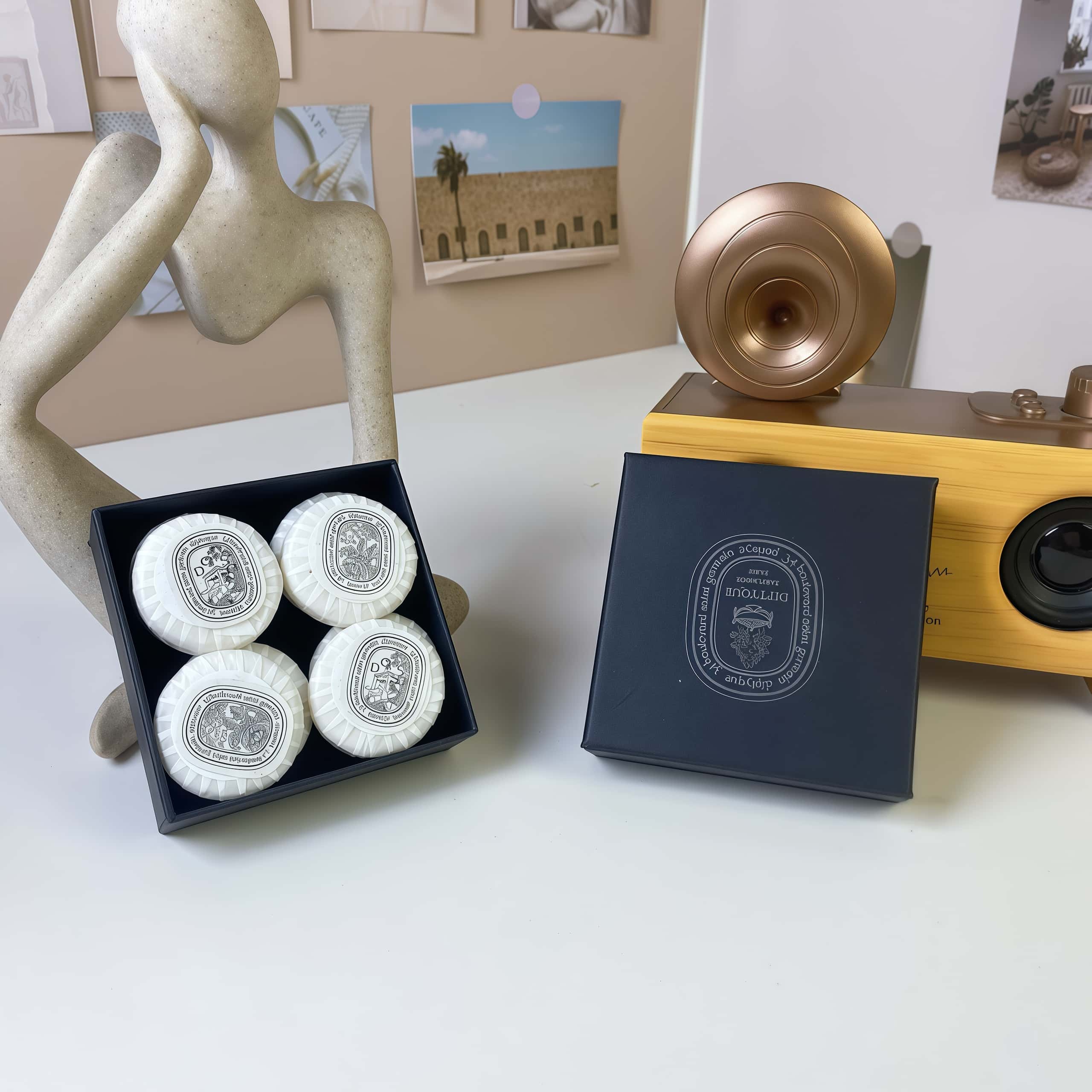 Diptyque