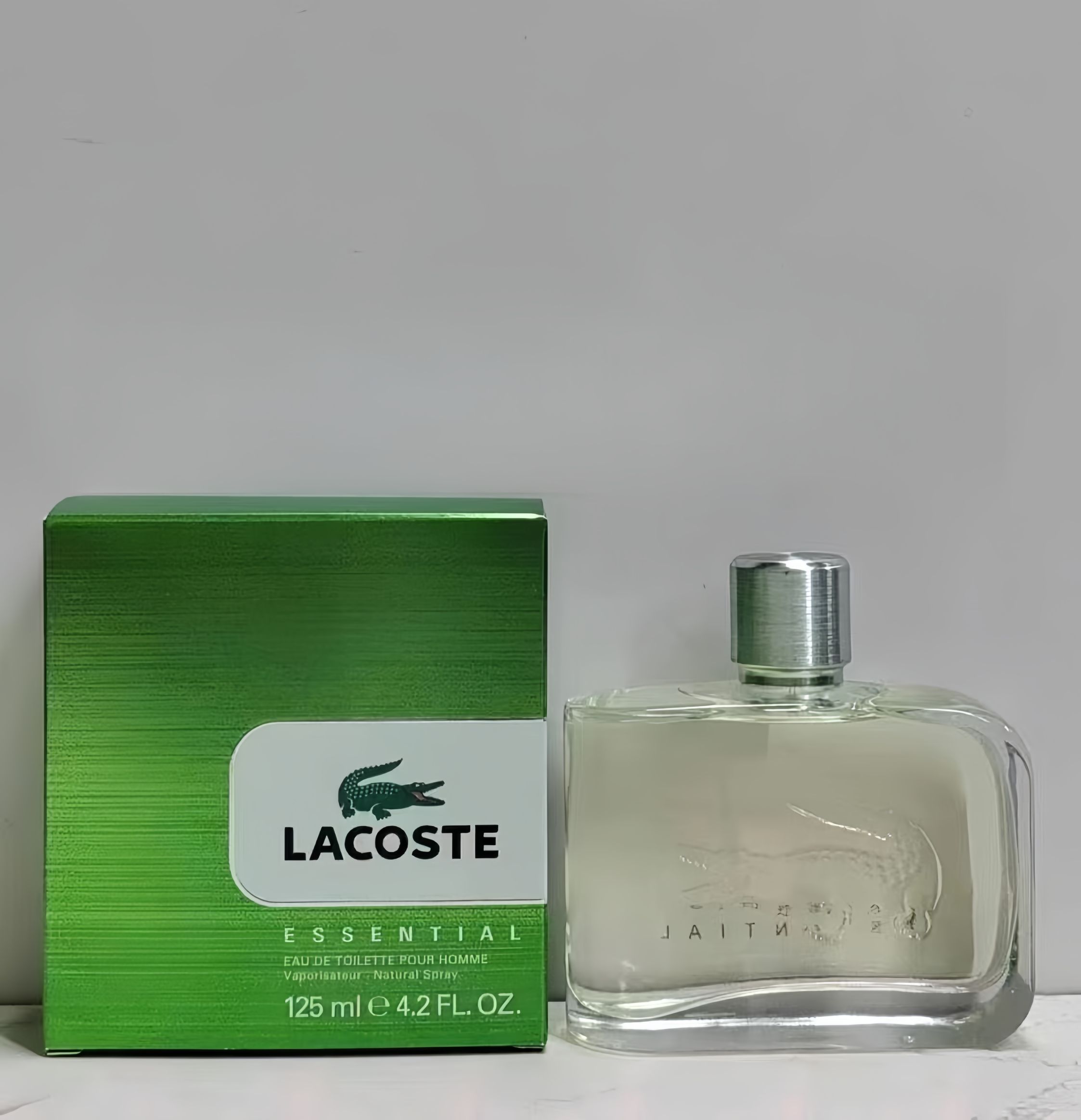 Lacoste Essential Eau de Toilette Pour Homme（125ml