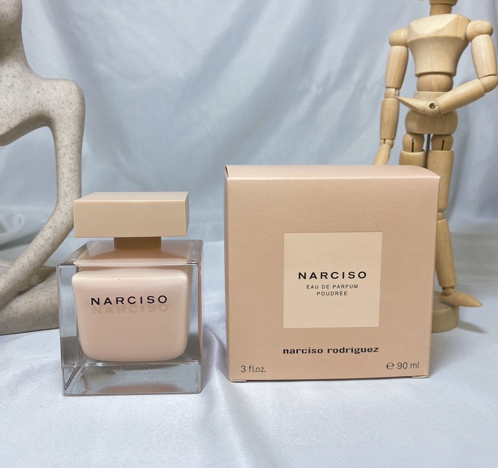 Narciso Rodriguez Narciso Poudrée Eau de Parfum（90ml