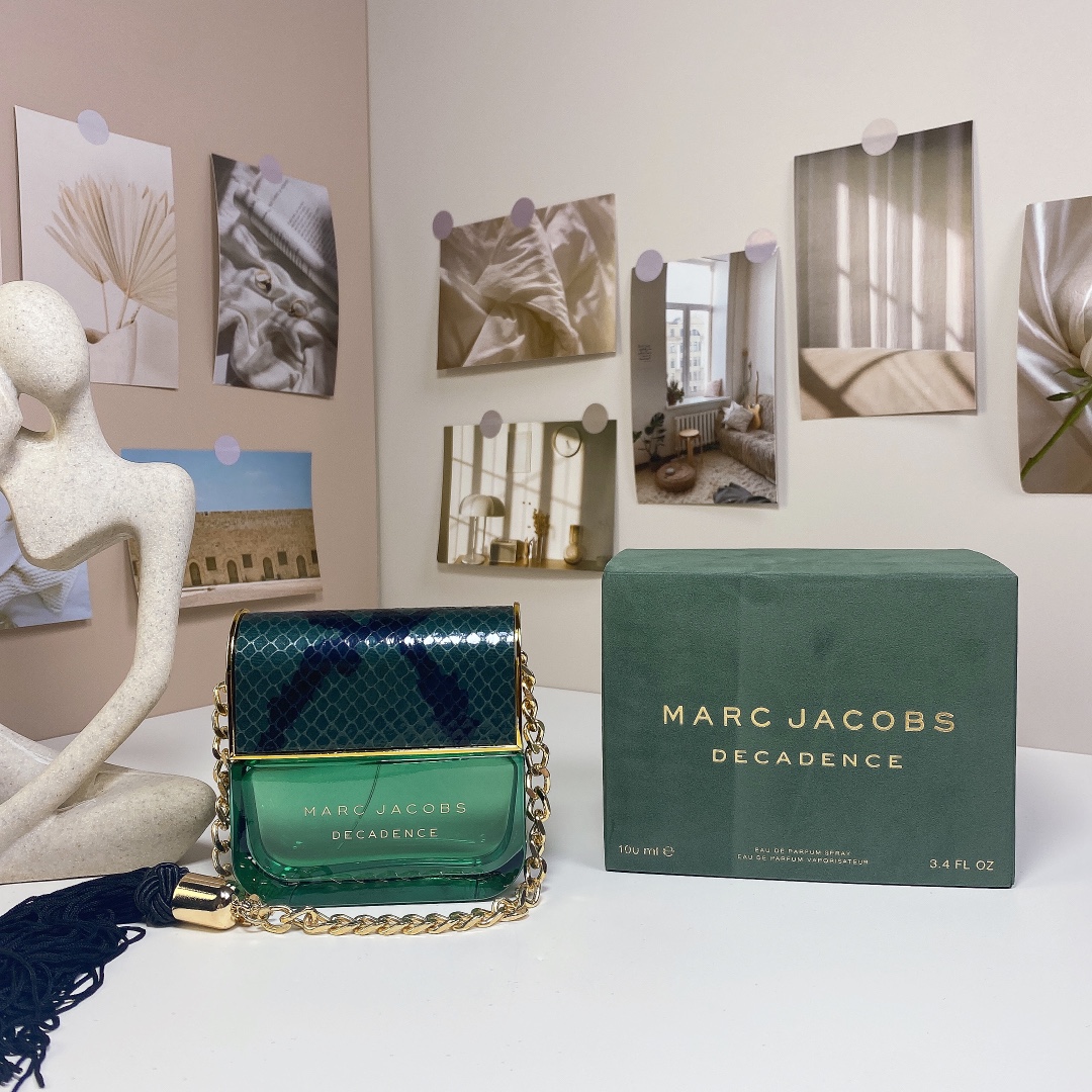 Marc Jacobs Decadence