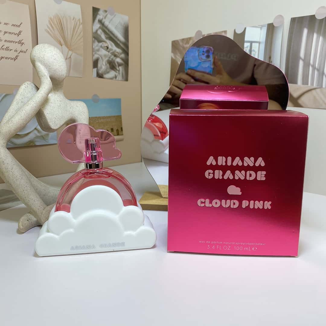 Ariana Grande Cloud Pink