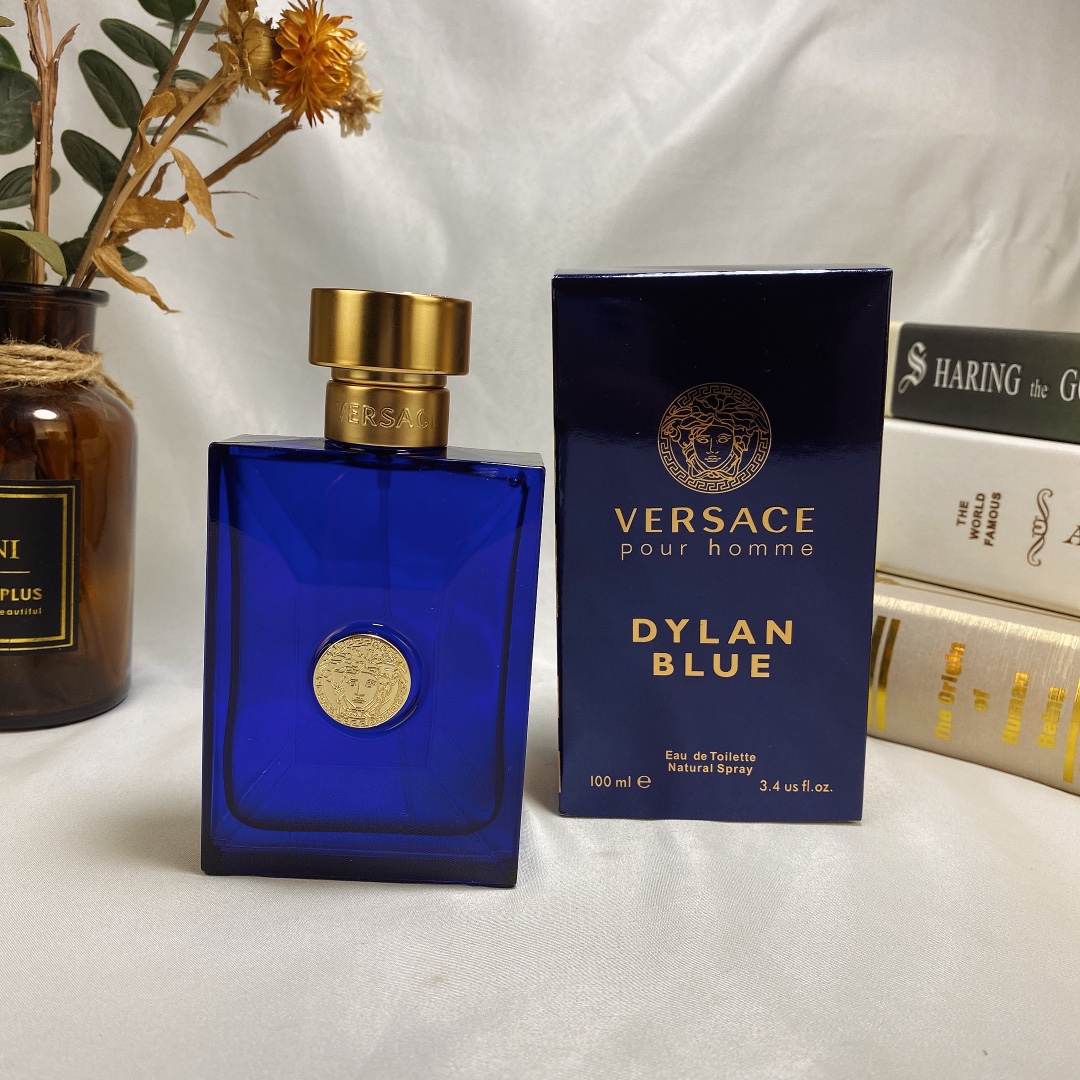 Versace Dylan Blue Eau de Toilette