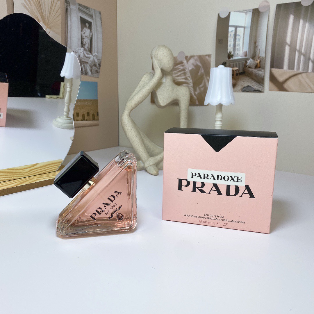 Prada Paradoxe Eau de Parfum