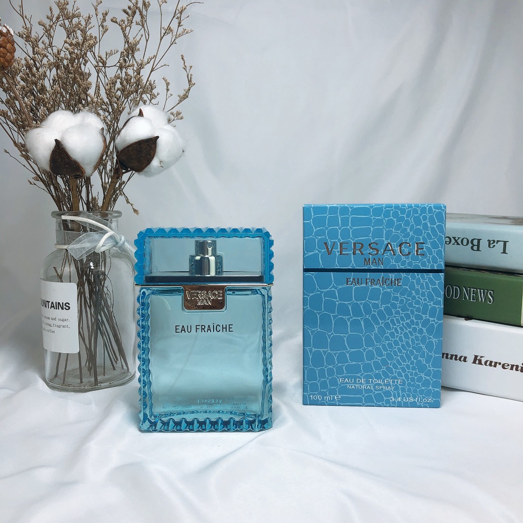 Versace Man Eau Fraiche Eau de Toilette