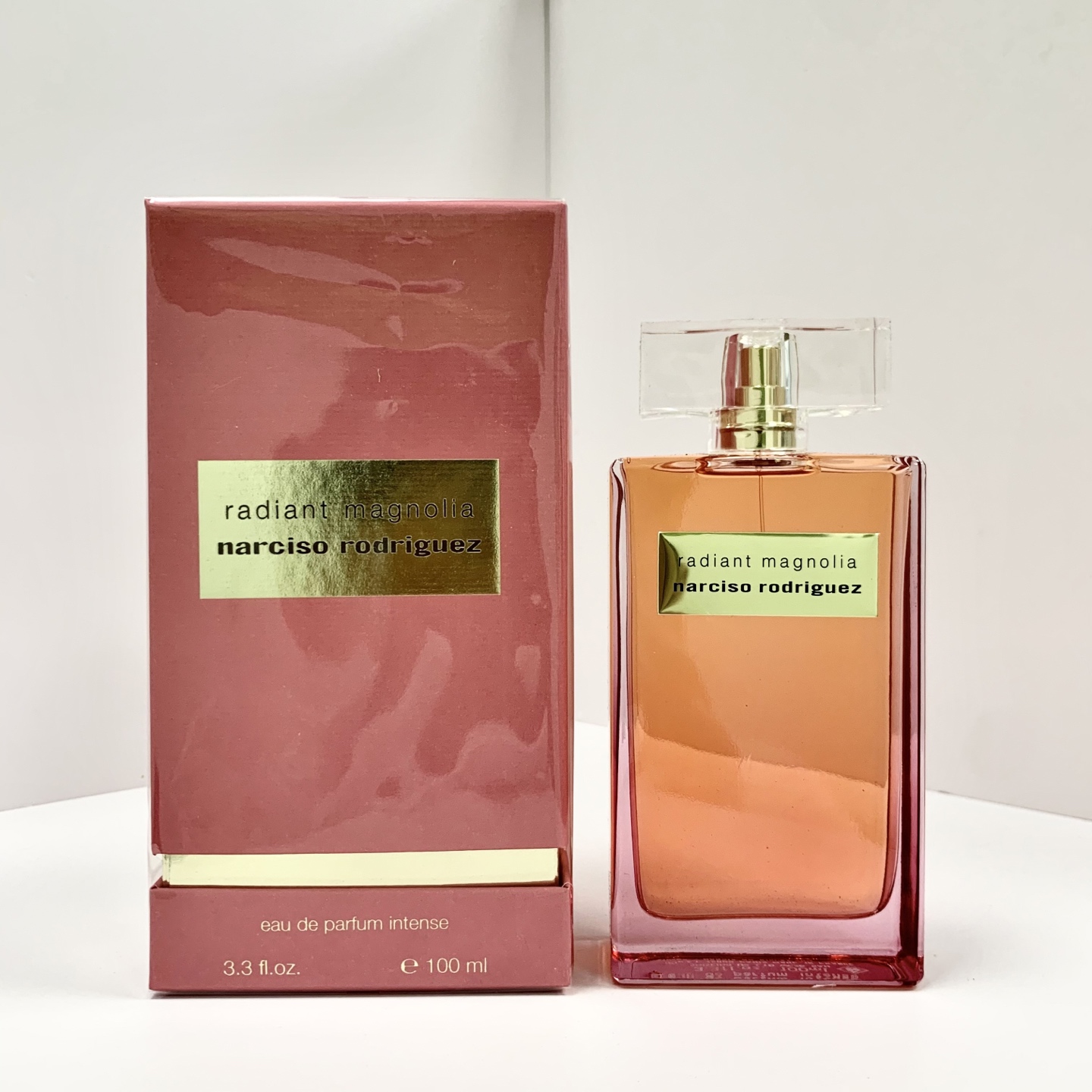 Narciso Rodriguez Radiant Magnolia